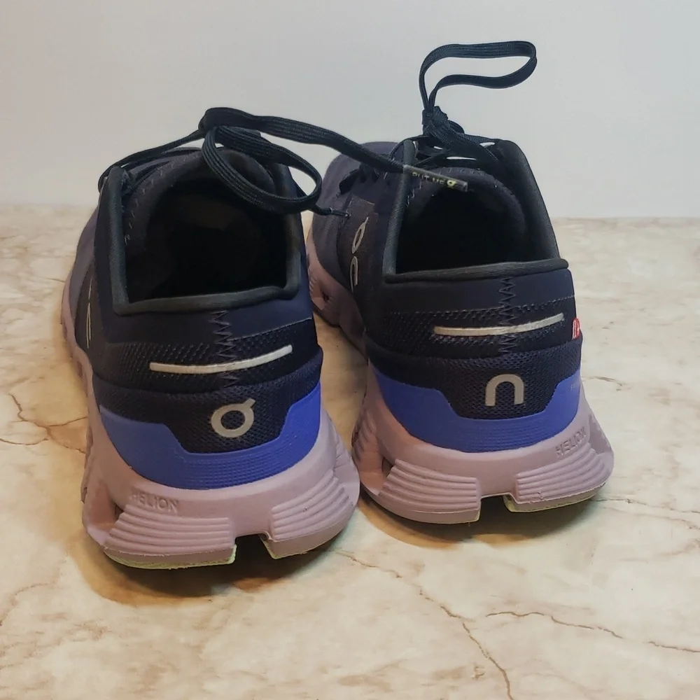 On Running Dark Blue and Violet Women's Shoes Size 9 - Picture 6 of 8